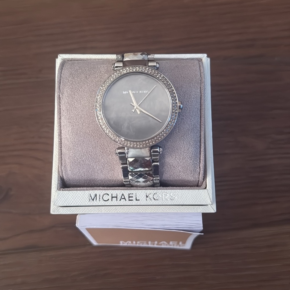 Michael Kors Silver Diamond Cut and Crystals Watch